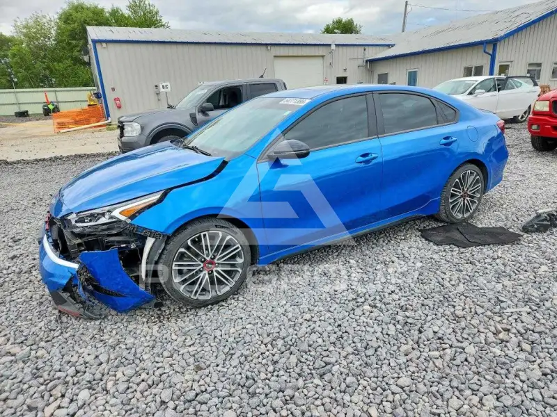 2023 KIA Forte фото