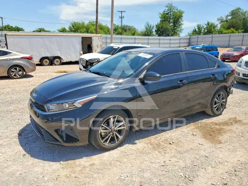 2023 KIA Forte photo