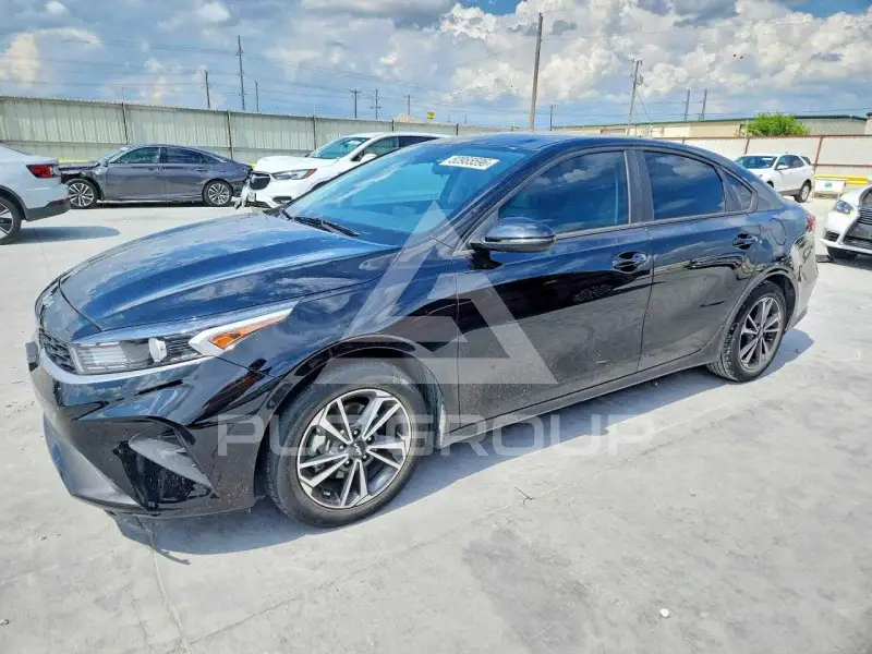2023 KIA Forte фото