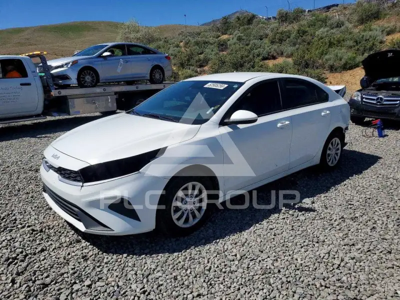 2023 KIA Forte photo
