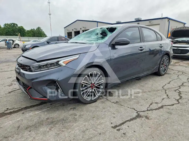 2023 KIA Forte фото
