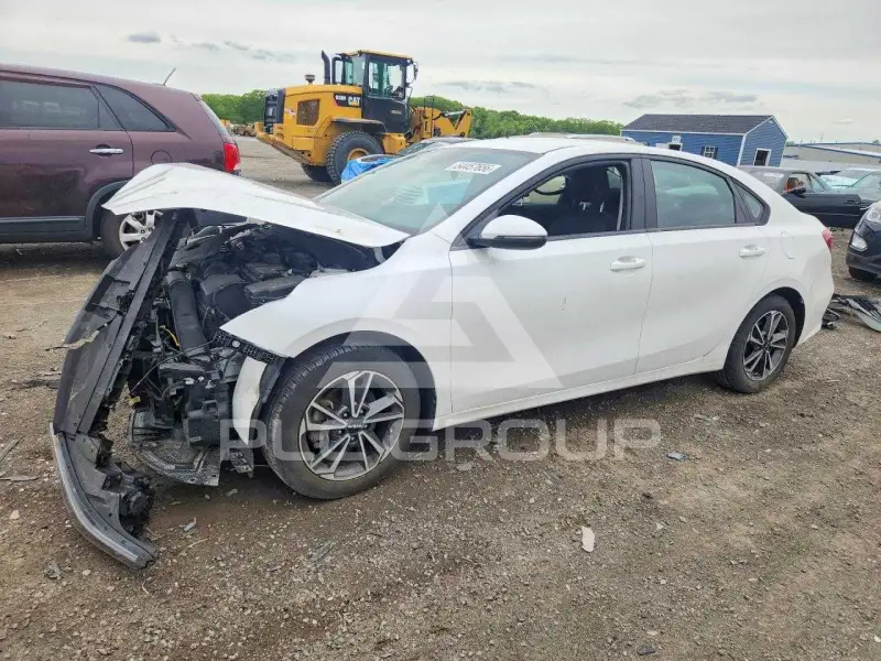 2023 KIA Forte photo