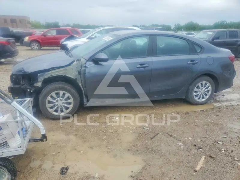 2023 KIA Forte фото