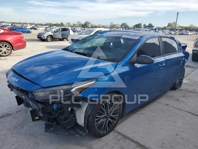 2023 KIA Forte фото