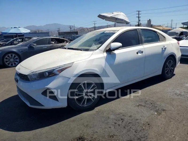 2023 KIA Forte photo