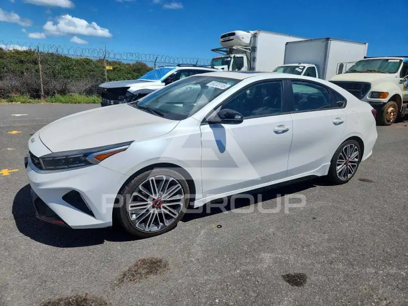 2023 KIA Forte photo