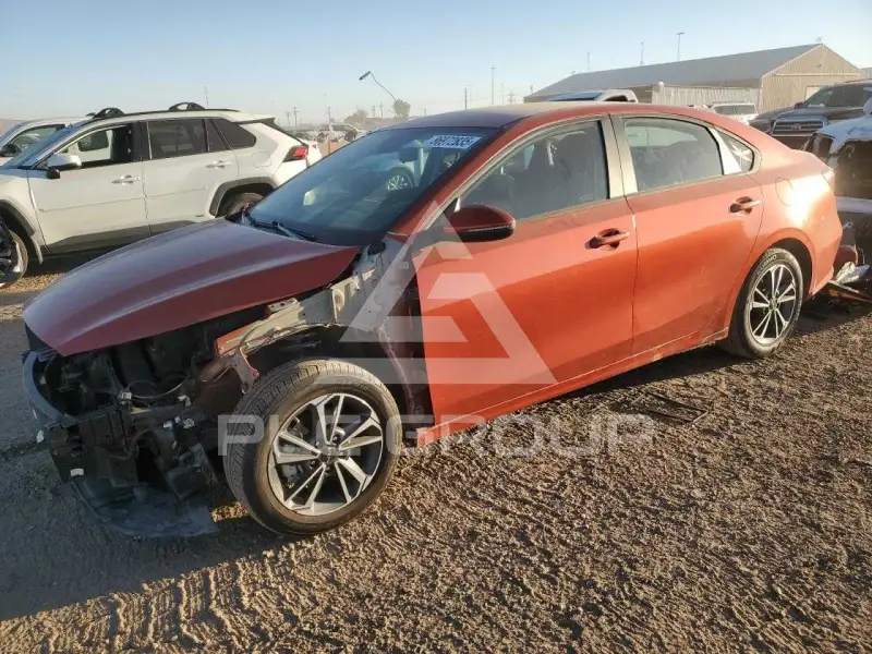 2023 KIA Forte фото