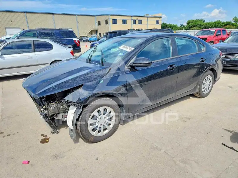2023 KIA Forte фото