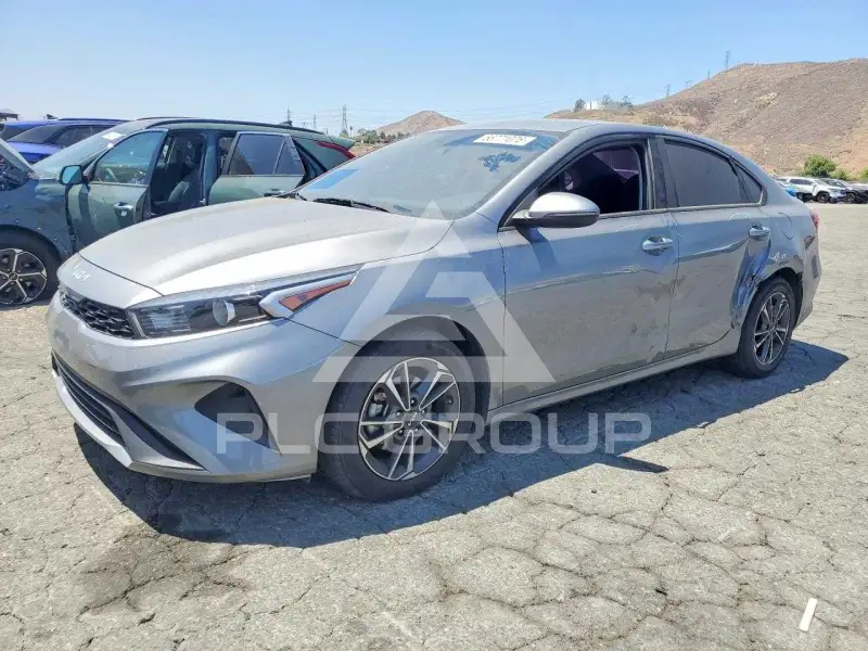2023 KIA Forte фото