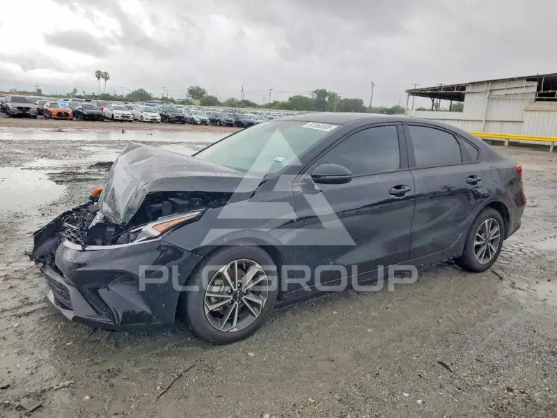 2023 KIA Forte photo