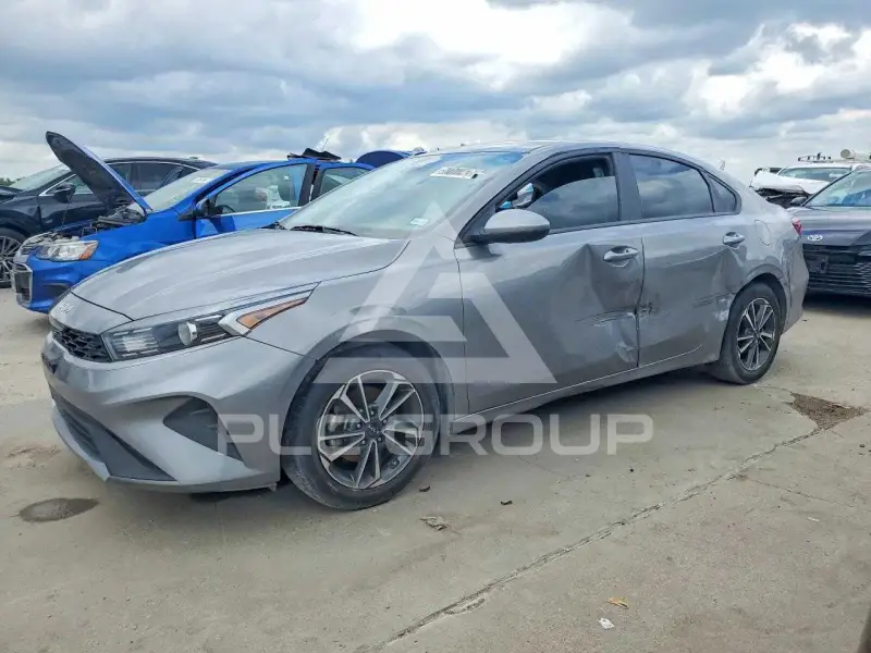 2023 KIA Forte photo