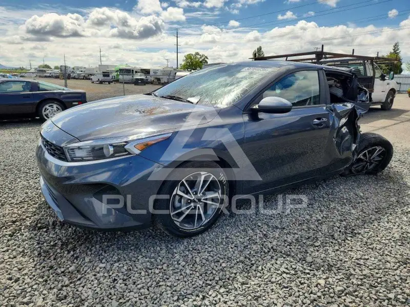 2023 KIA Forte photo