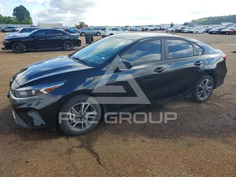 2023 KIA Forte photo