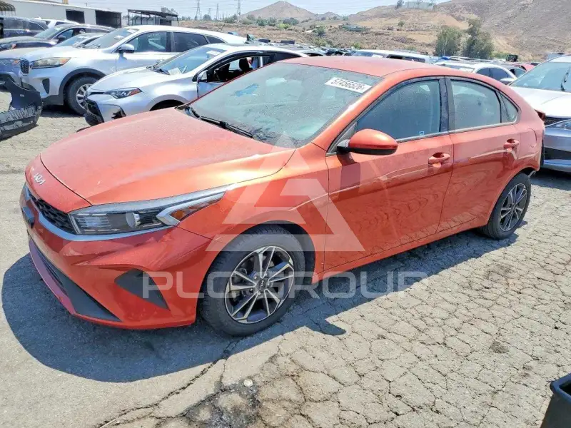 2023 KIA Forte фото
