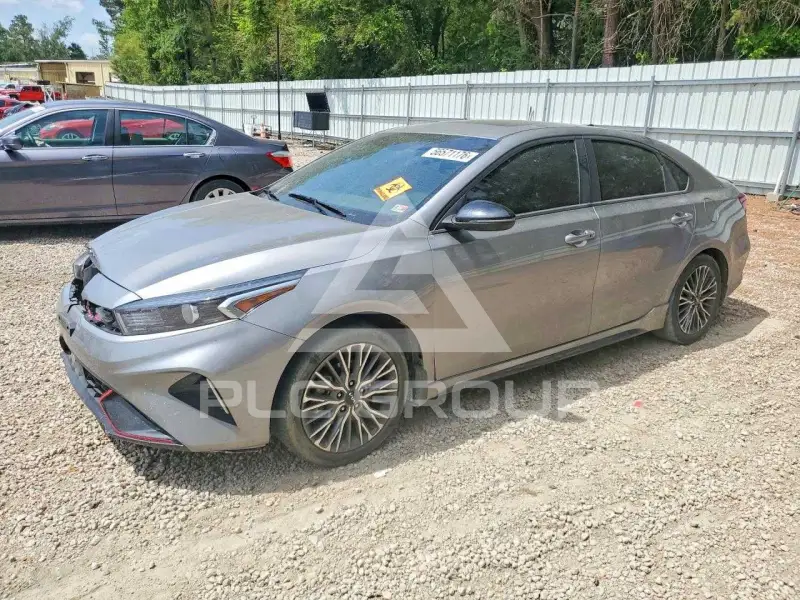 2023 KIA Forte фото