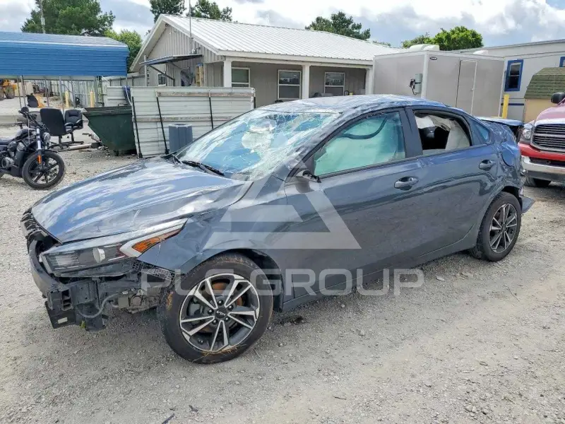 2023 KIA Forte фото