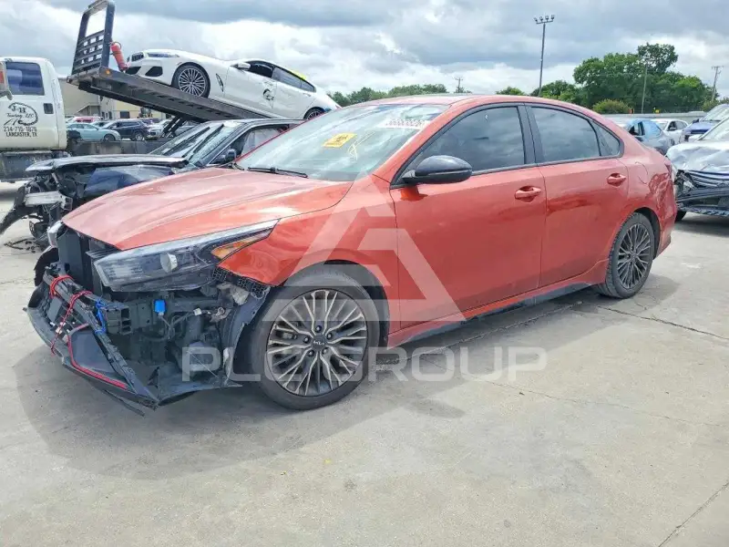 2023 KIA Forte фото