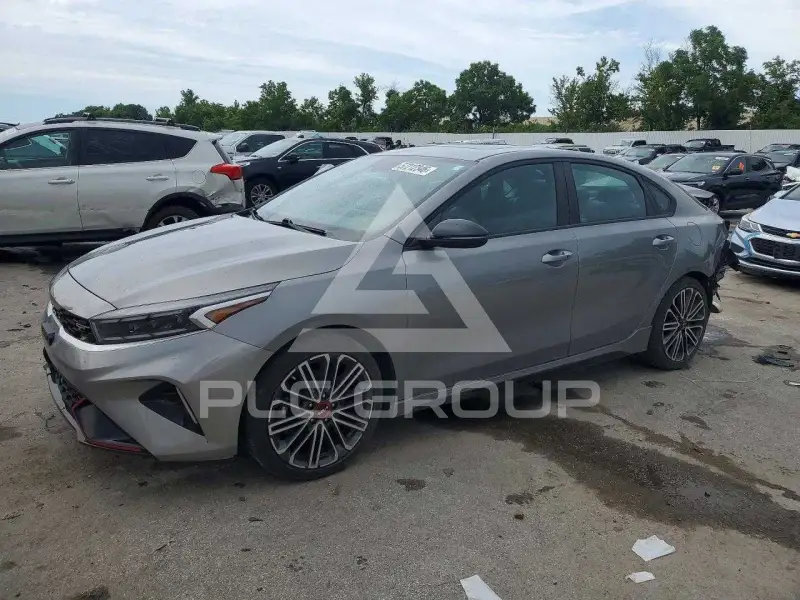 2023 KIA Forte фото