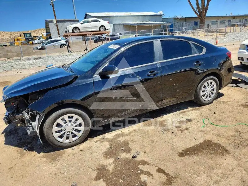 2023 KIA Forte фото