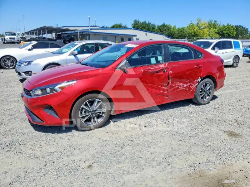 2023 KIA Forte фото