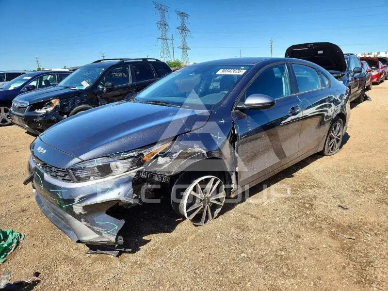 2023 KIA Forte photo