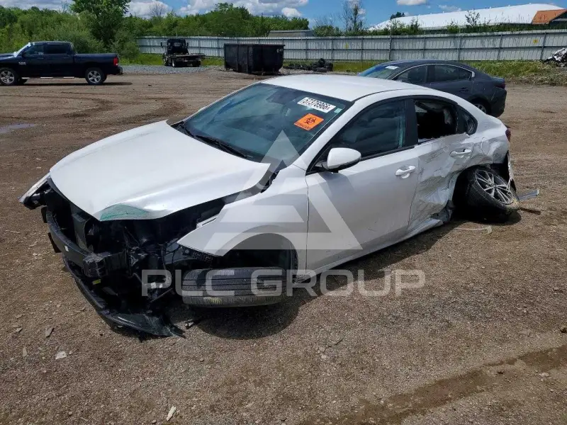 2023 KIA Forte photo