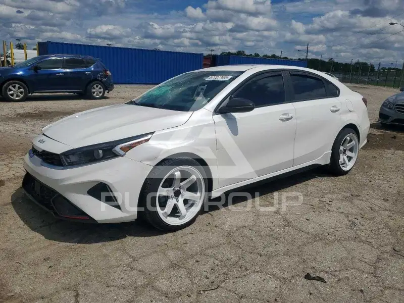 2023 KIA Forte photo