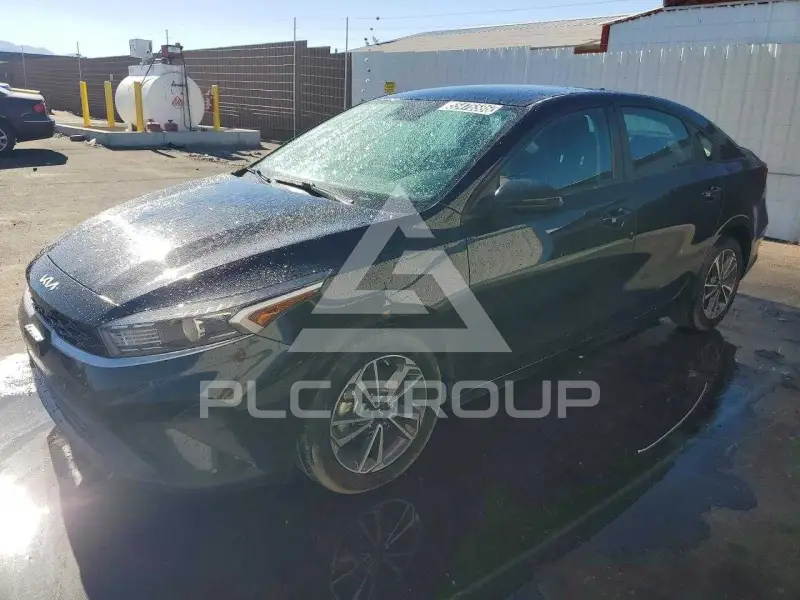 2023 KIA Forte фото