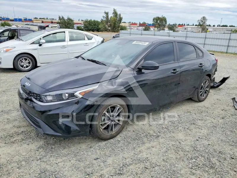 2023 KIA Forte photo