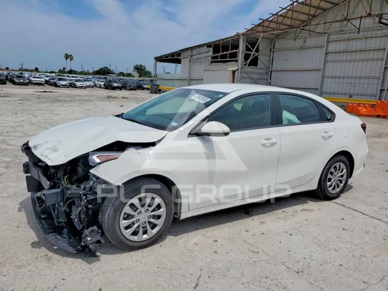 2023 KIA Forte фото