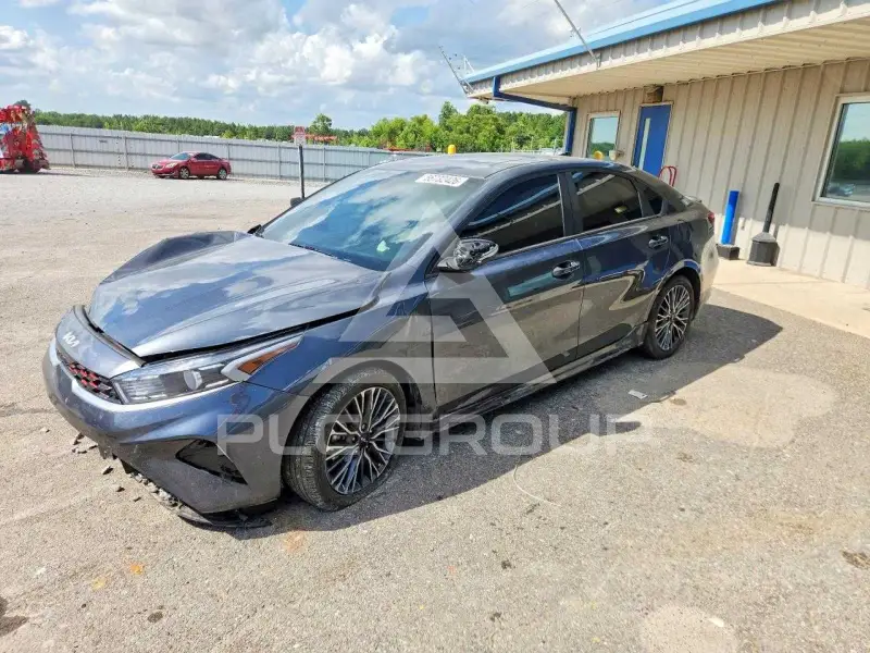 2023 KIA Forte photo