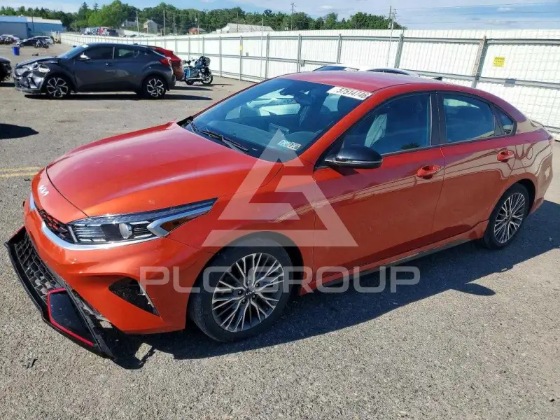 2023 KIA Forte фото