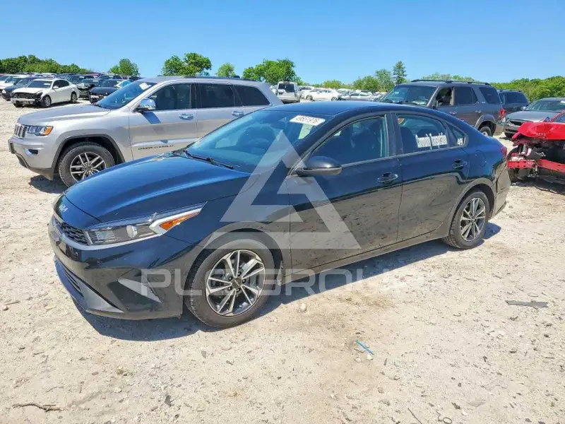2023 KIA Forte фото