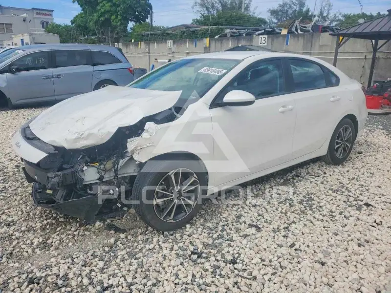 2023 KIA Forte photo