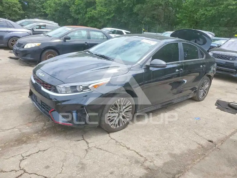 2023 KIA Forte фото
