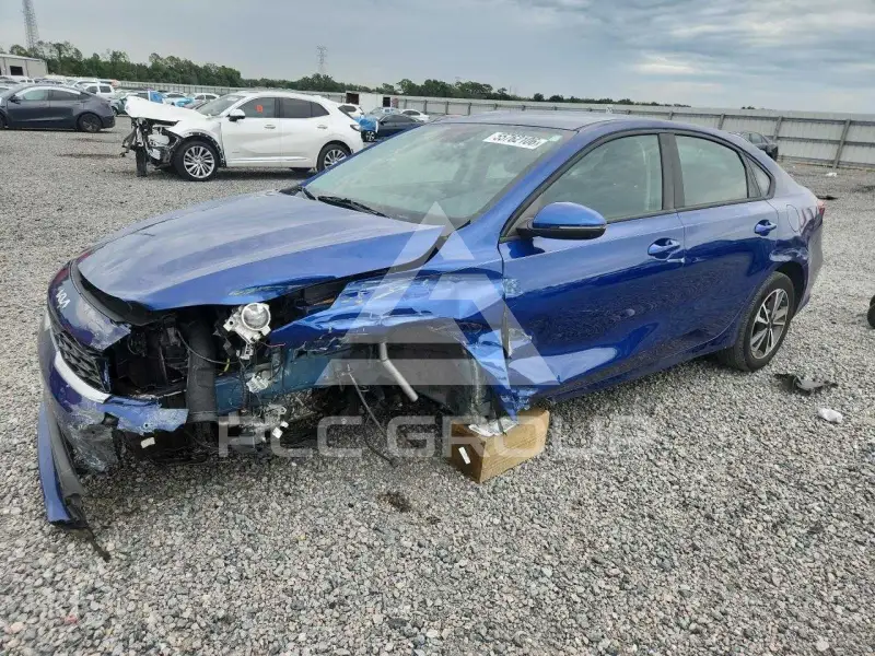 2023 KIA Forte фото