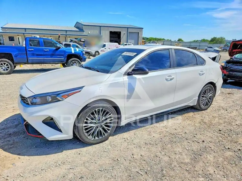 2023 KIA Forte photo