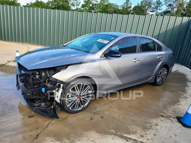 2023 KIA Forte фото