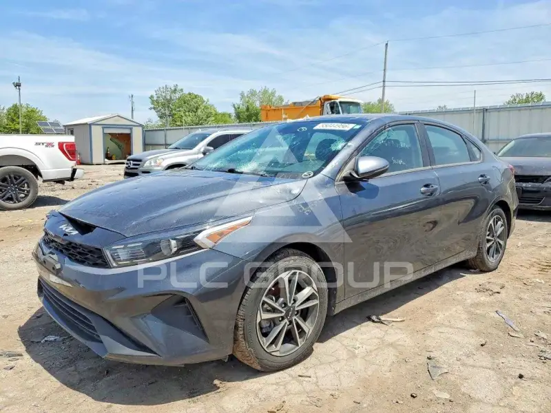 2023 KIA Forte photo