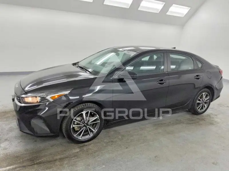 2023 KIA Forte фото
