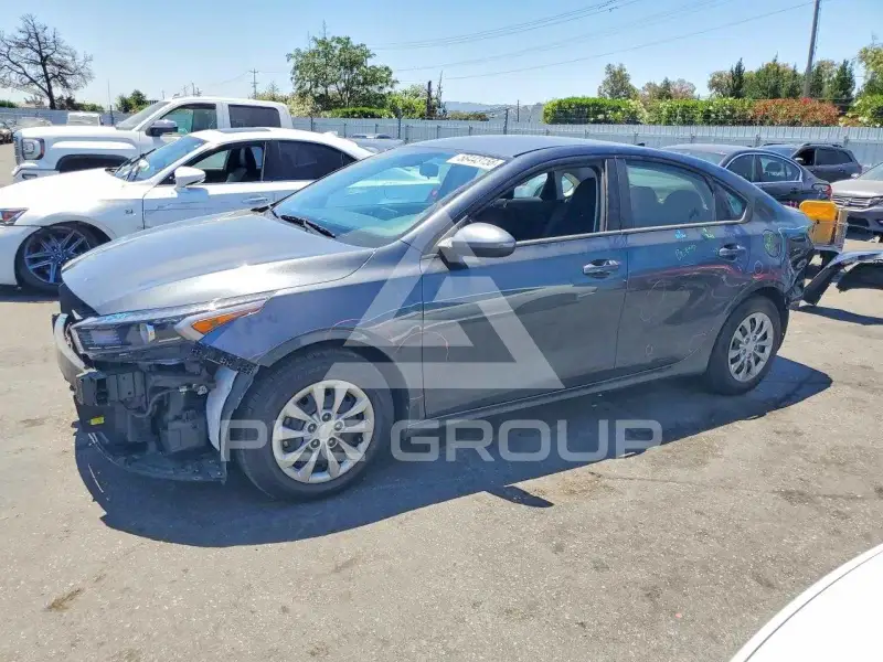 2023 KIA Forte фото