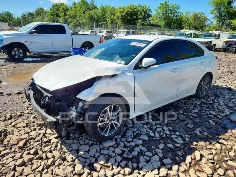 2023 KIA Forte фото