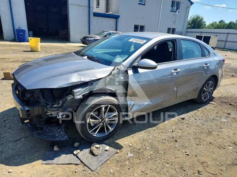 2023 KIA Forte фото