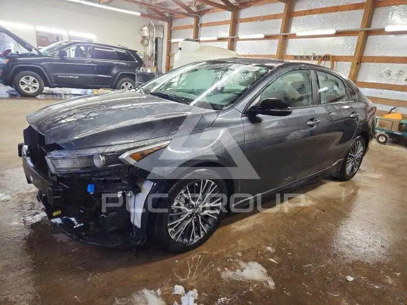 2023 KIA Forte photo
