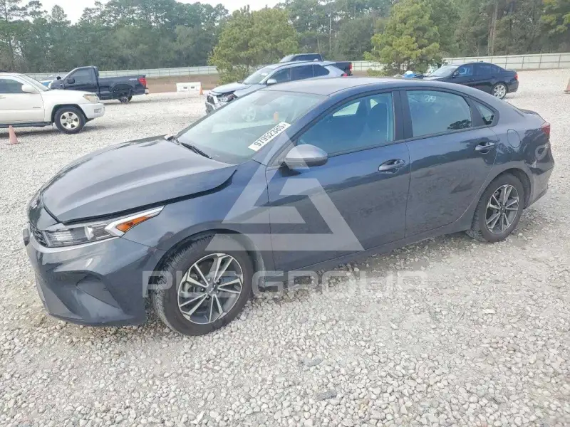 2023 KIA Forte фото