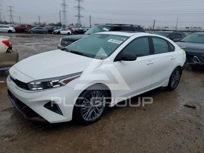 2023 KIA Forte photo