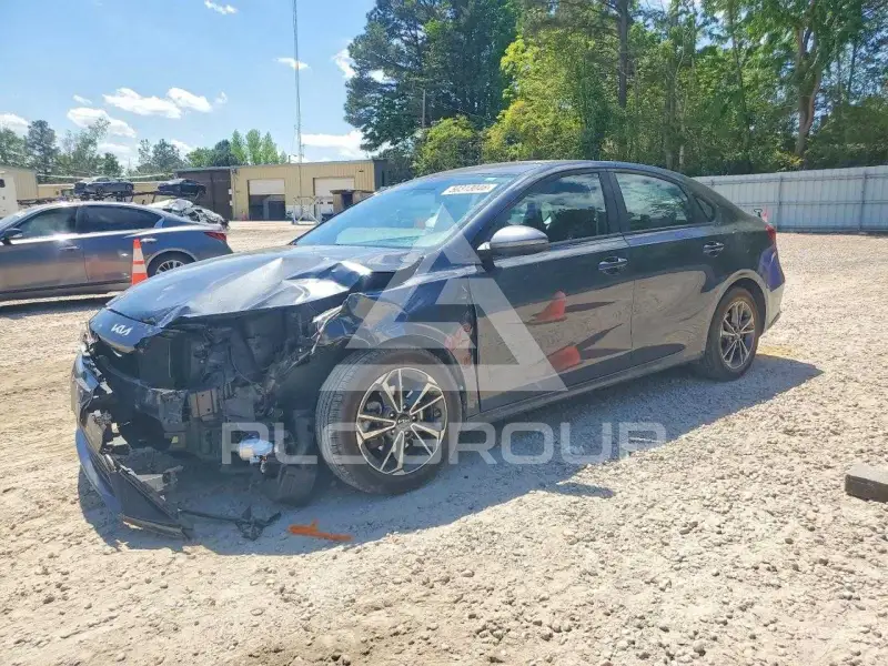 2023 KIA Forte photo