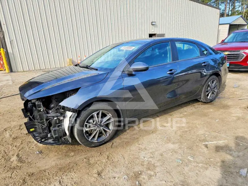 2023 KIA Forte фото
