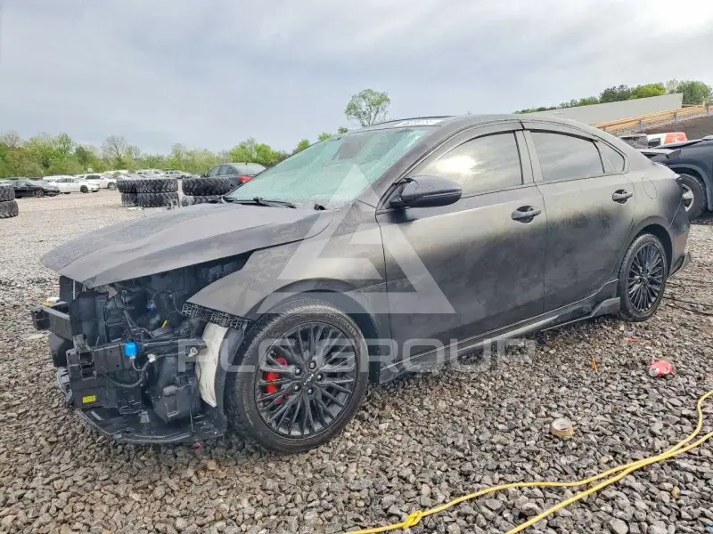 2023 KIA Forte фото