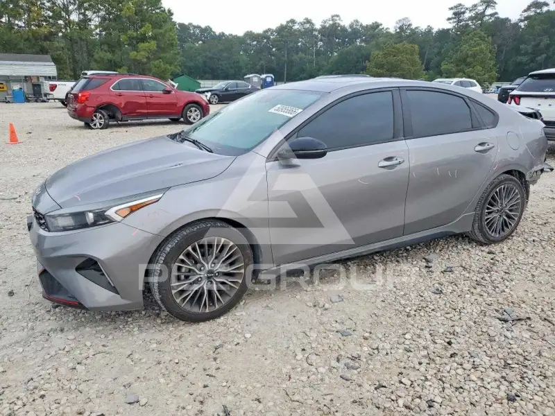 2023 KIA Forte photo